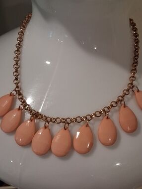 Peach Teardrop Pendant Statement Necklace - Women Jewelry